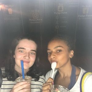 Meet your Posher, Daniella